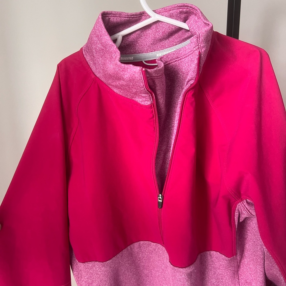 Nike Women's running dry fit Pink Jacket size M - Picture 4 of 6